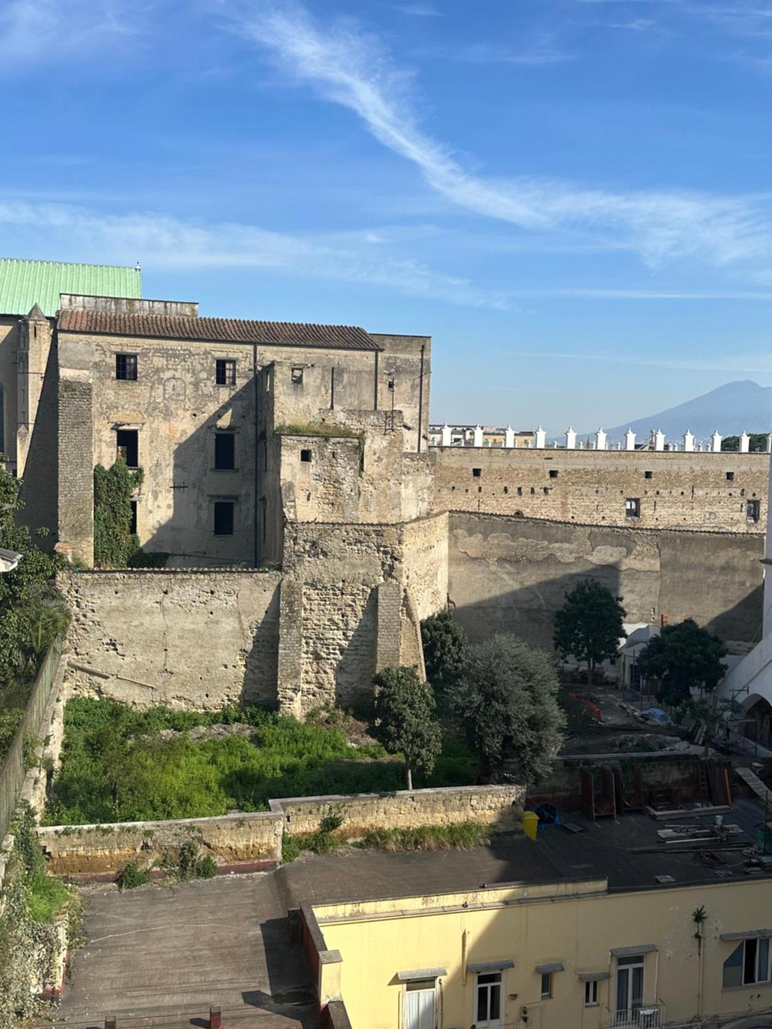 נאפולי Santa Chiara Garden View B&B מראה חיצוני תמונה