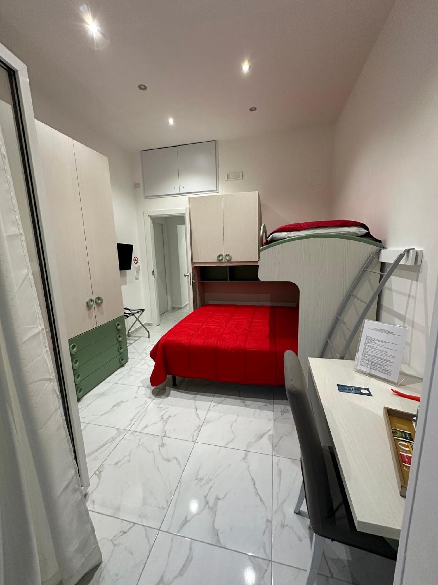 נאפולי Santa Chiara Garden View B&B מראה חיצוני תמונה
