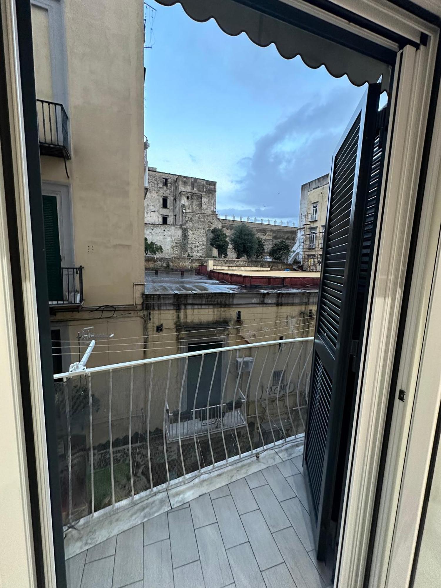 נאפולי Santa Chiara Garden View B&B מראה חיצוני תמונה