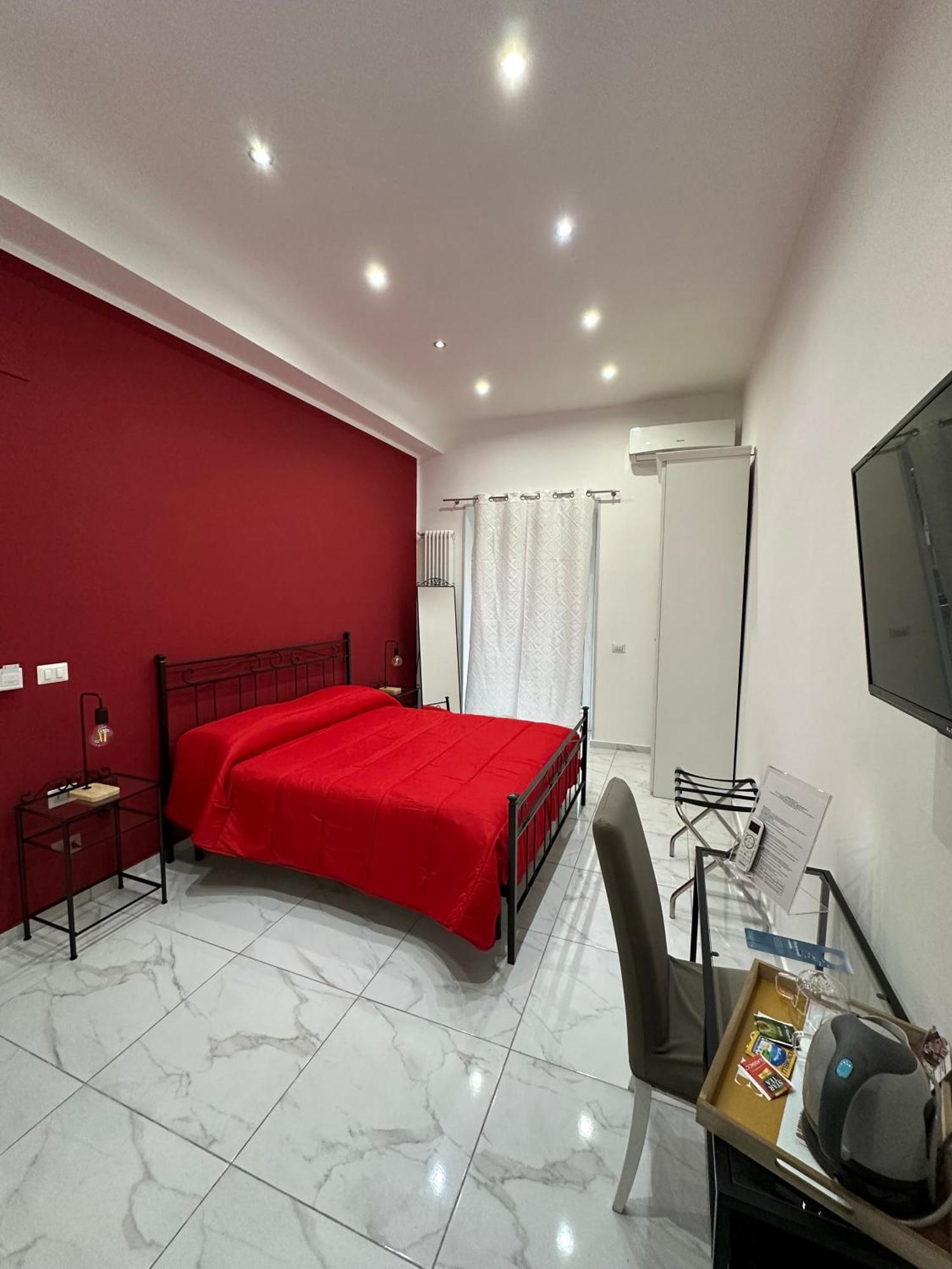 נאפולי Santa Chiara Garden View B&B מראה חיצוני תמונה