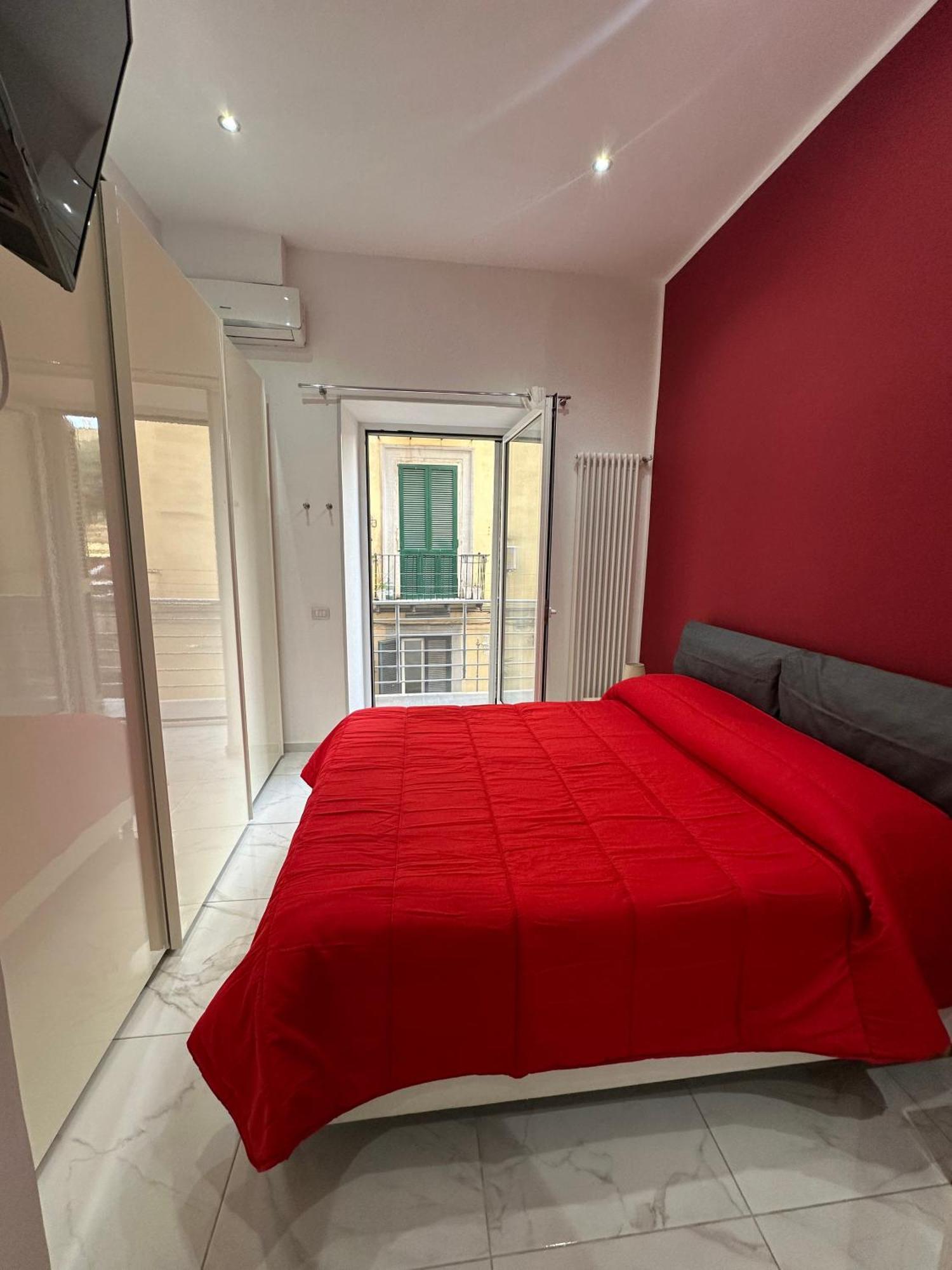 נאפולי Santa Chiara Garden View B&B מראה חיצוני תמונה